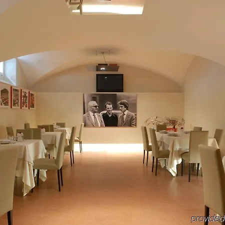 Phi Canalgrande 4* Modena