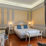 Phi Canalgrande Otel 4*