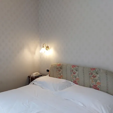 Phi Canalgrande מודנה