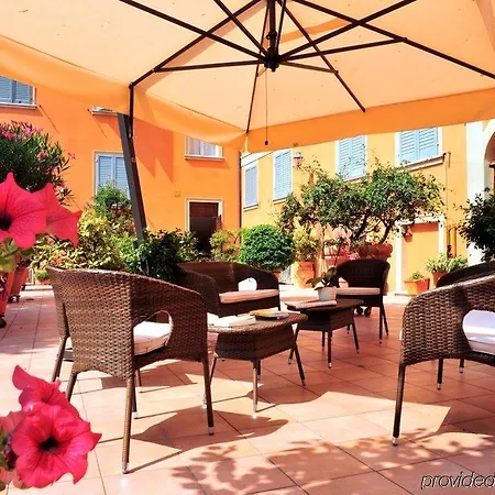 Phi Canalgrande Hotel 4*