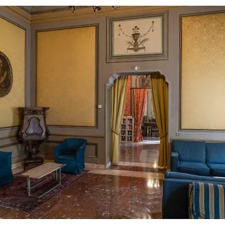 Szálloda Phi Canalgrande 4*