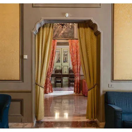 Phi Canalgrande 4* Modena