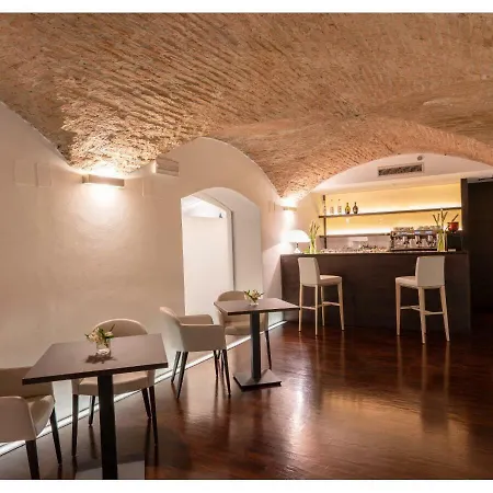 Phi Canalgrande Szálloda 4*