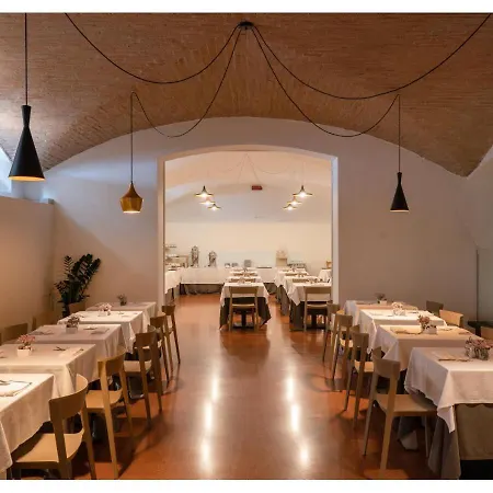 Phi Canalgrande 4* Modena