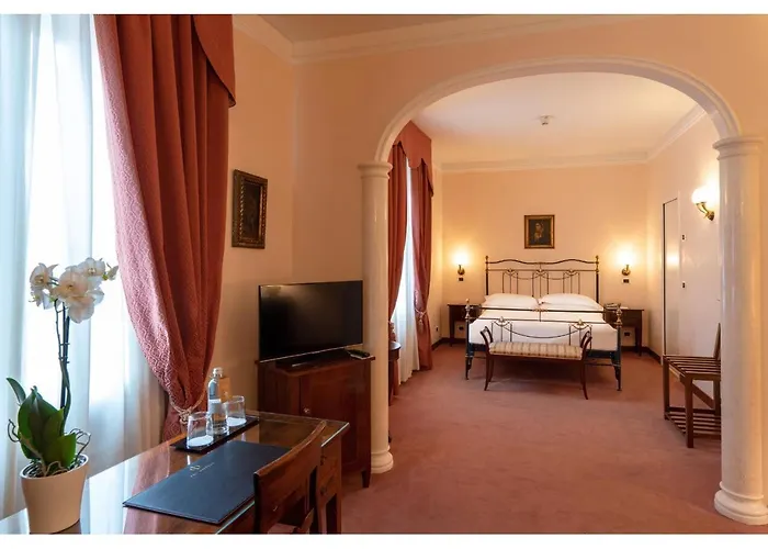 מלון Phi Canalgrande 4*