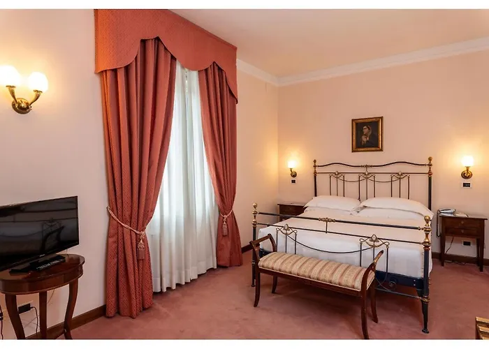 Otel Phi Canalgrande 4*