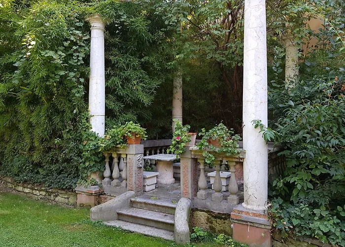 Phi Canalgrande 4* מודנה