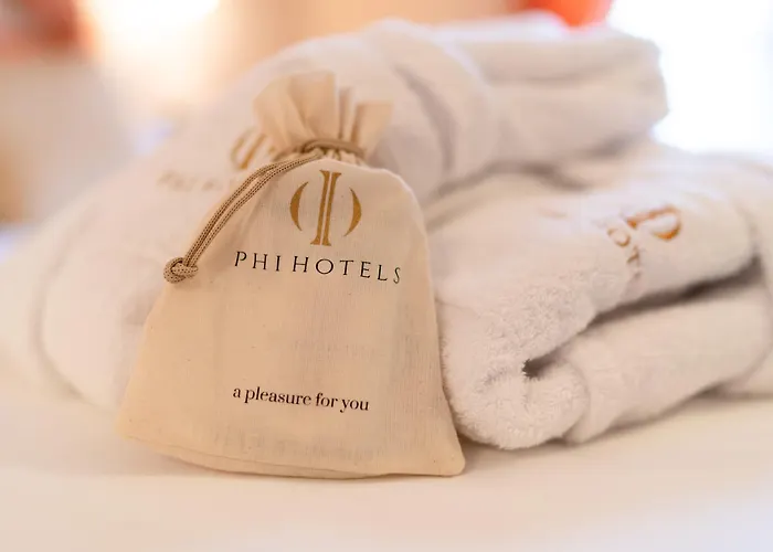 Phi Canalgrande מלון 4*