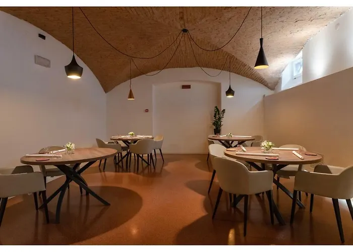 Otel Phi Canalgrande Modena