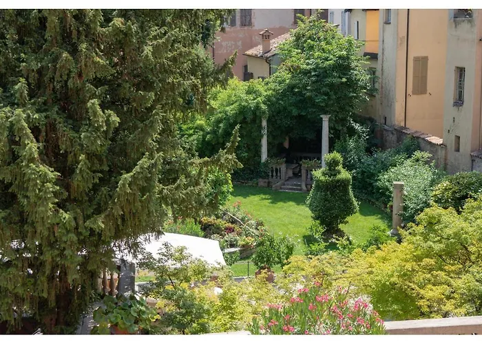 Phi Canalgrande Otel Modena