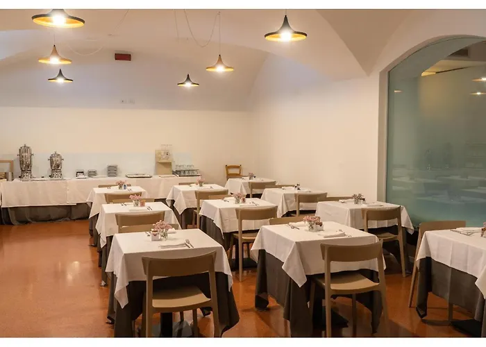 Phi Canalgrande מלון 4*