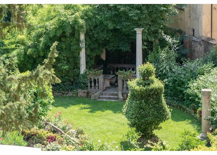 Phi Canalgrande Otel