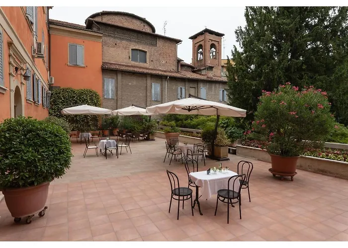 Phi Canalgrande Otel 4*